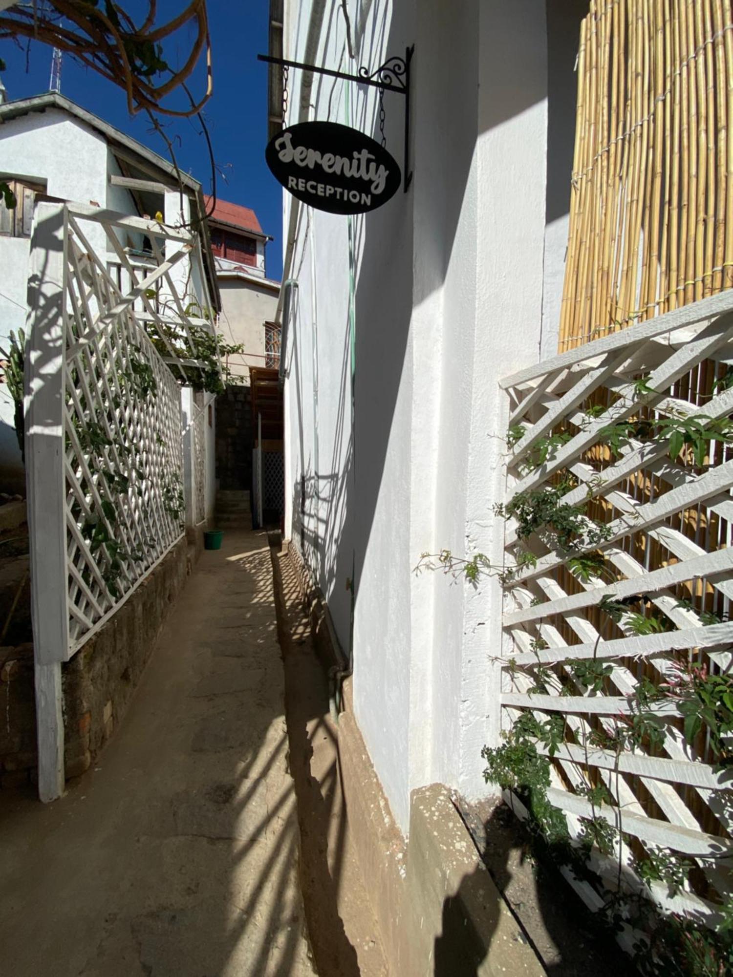 M'Serenity Guest House Антананариву Экстерьер фото
